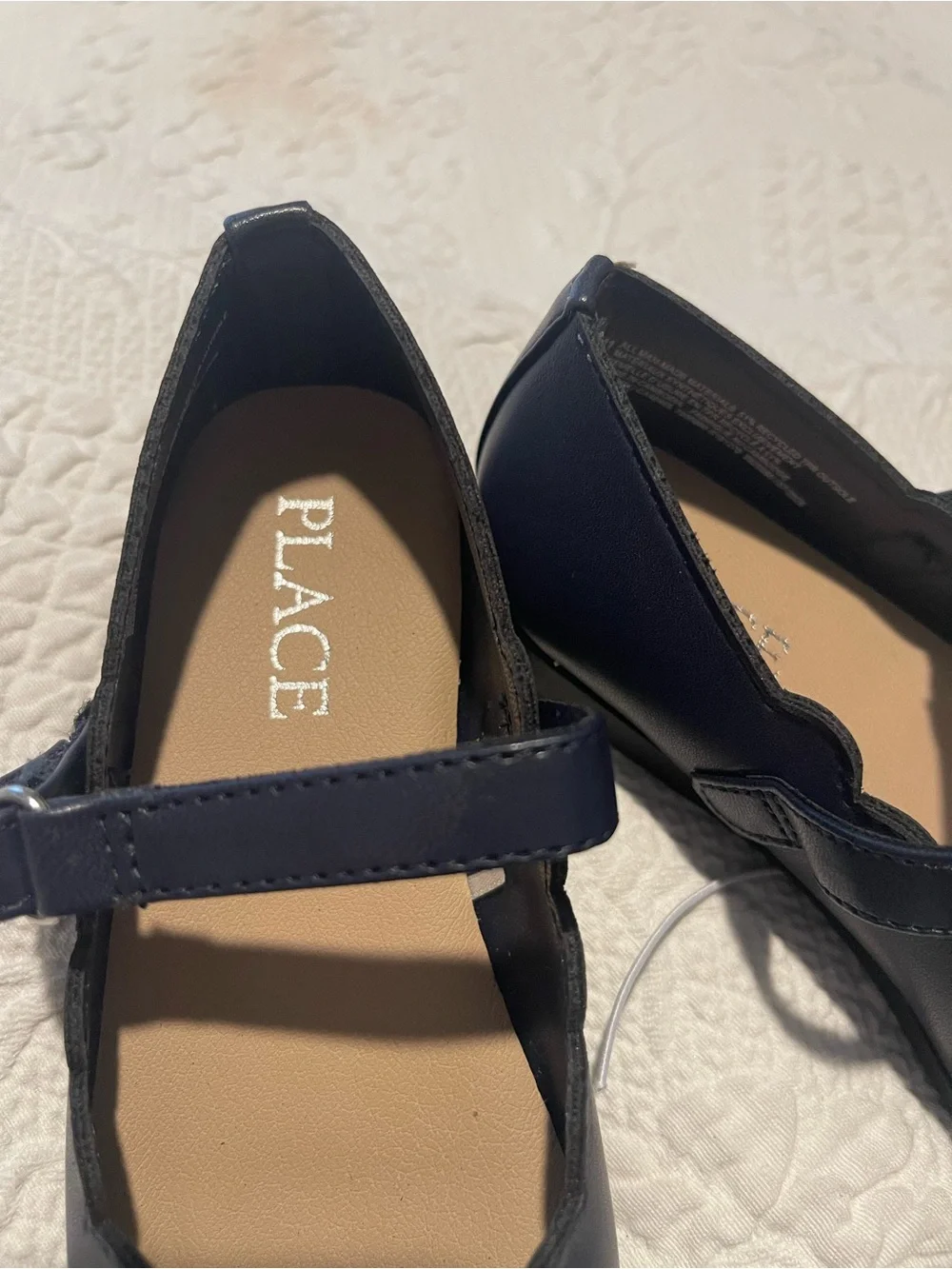 The Children’s PLACE Navy Scalloped Strap Mary Jane Flats for Girls Size 11